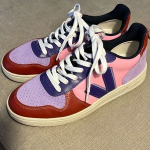 LIKE NEW VEJA MAKE MY LEMONADE SNEAKERS 39 (8)